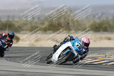 media/Dec-06-2025-CVMA (Sat) [[4a896cc04c]]/Race 4-Formula Middleweight/